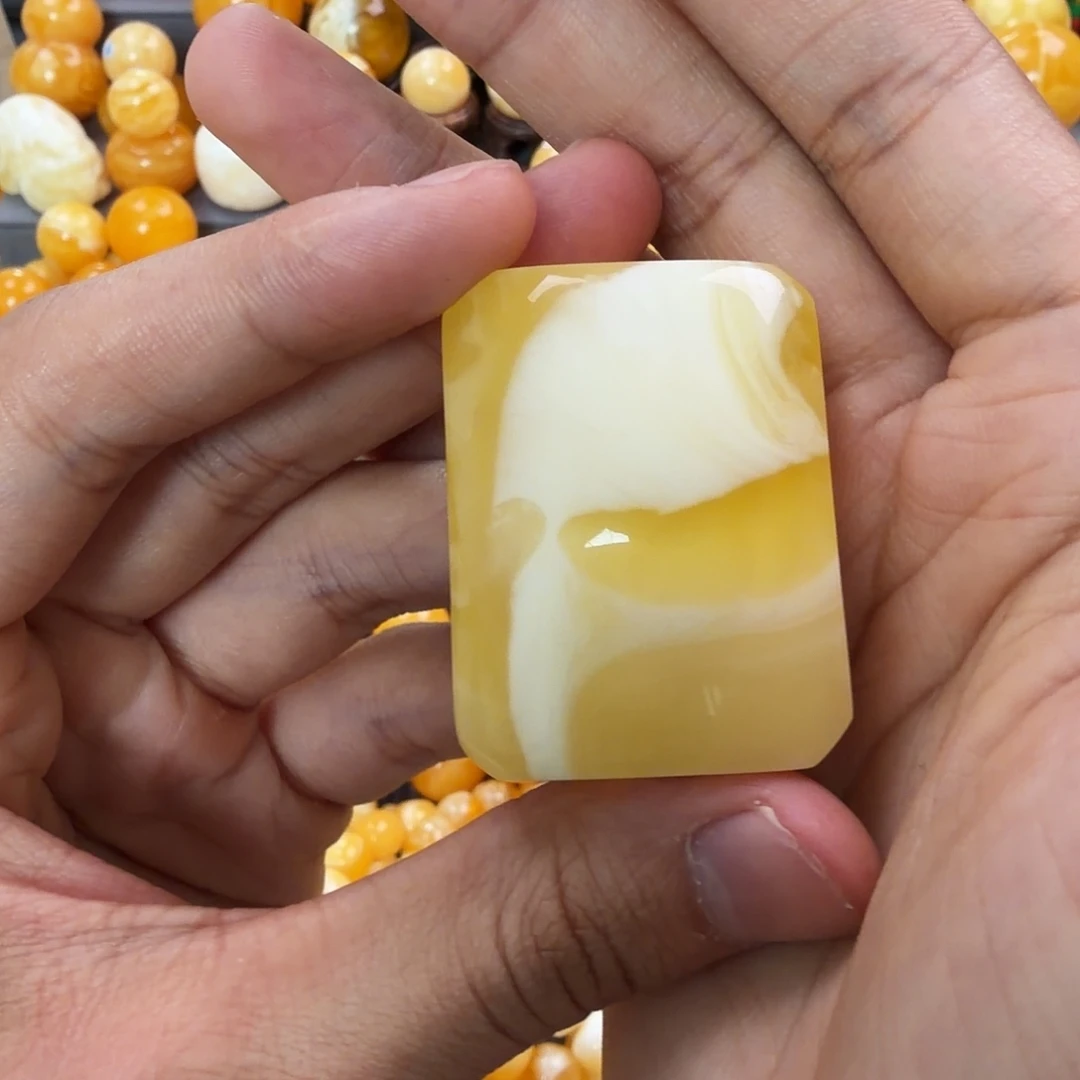 琥珀未镶嵌珠宝奇石