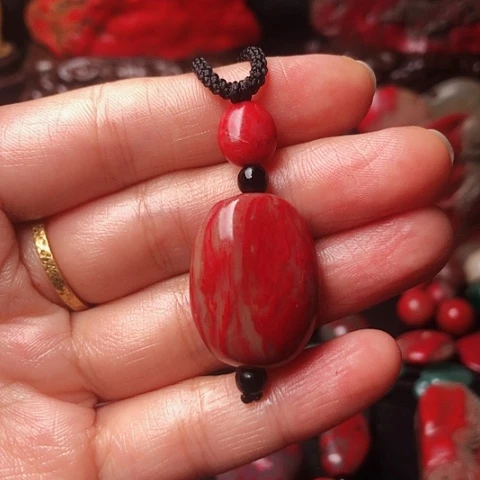 昌化鸡血石昌化鸡血石挂件