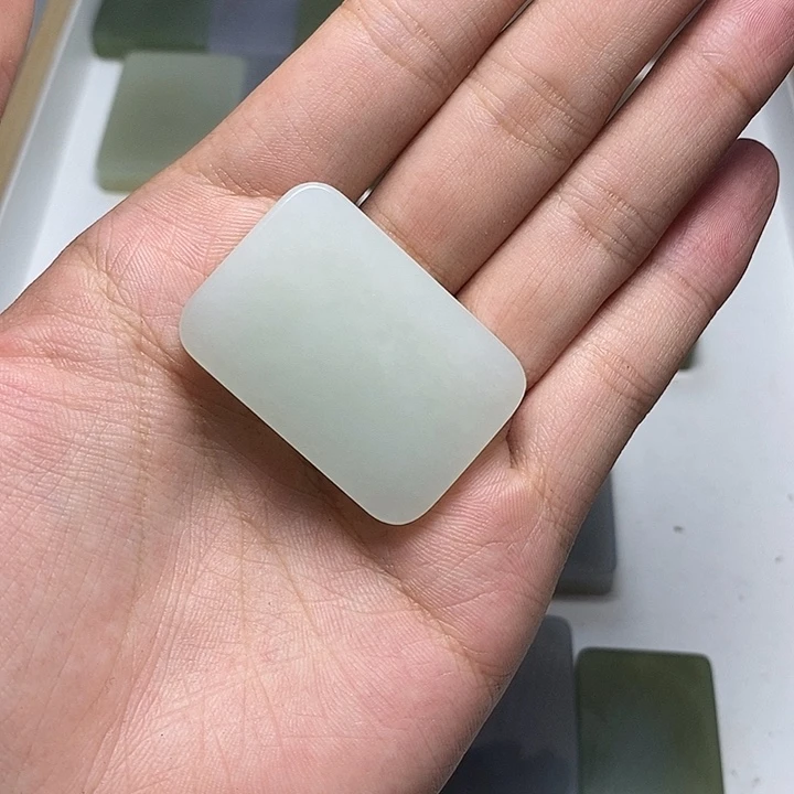 好***.颈饰未镶嵌和田玉