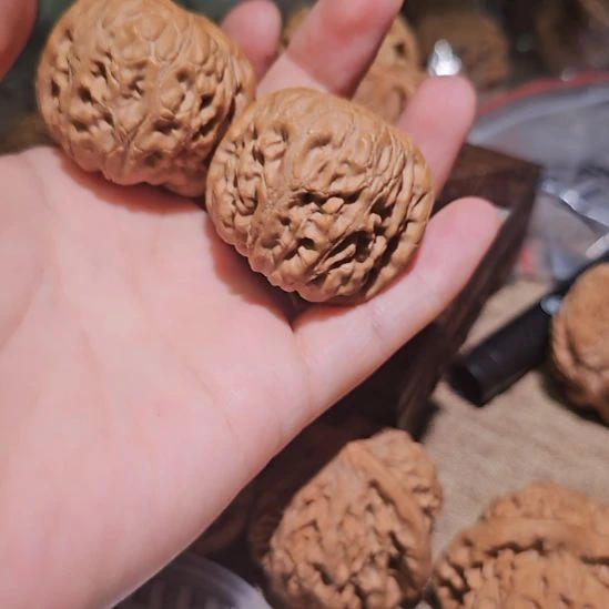 文玩核桃吊坠42元宝40大肚