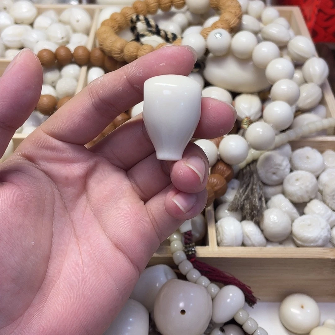 小***子吊坠菩提根/象牙果