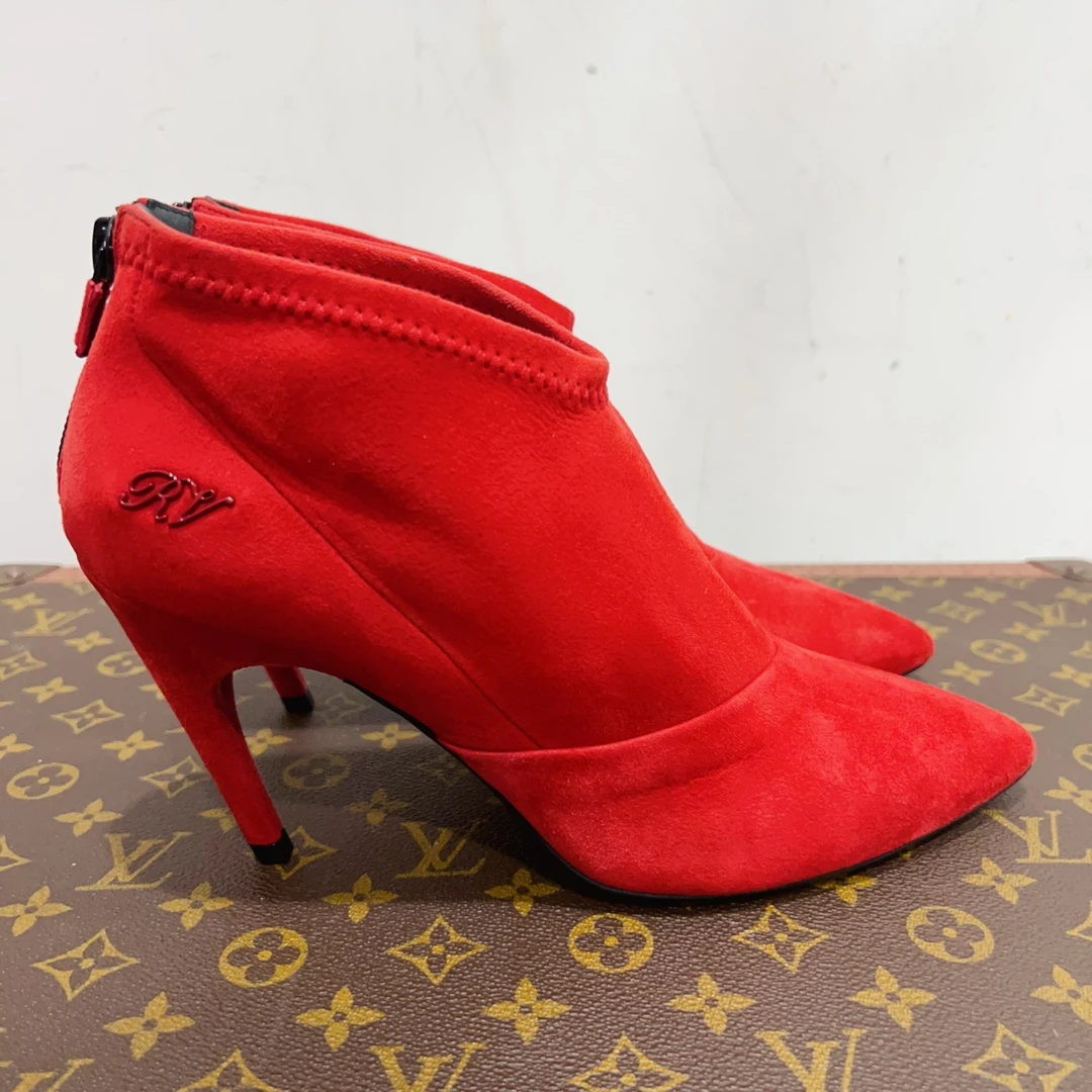99新 Roger Vivier/罗杰·维威耶 高跟鞋尺码38.5/GSS23951