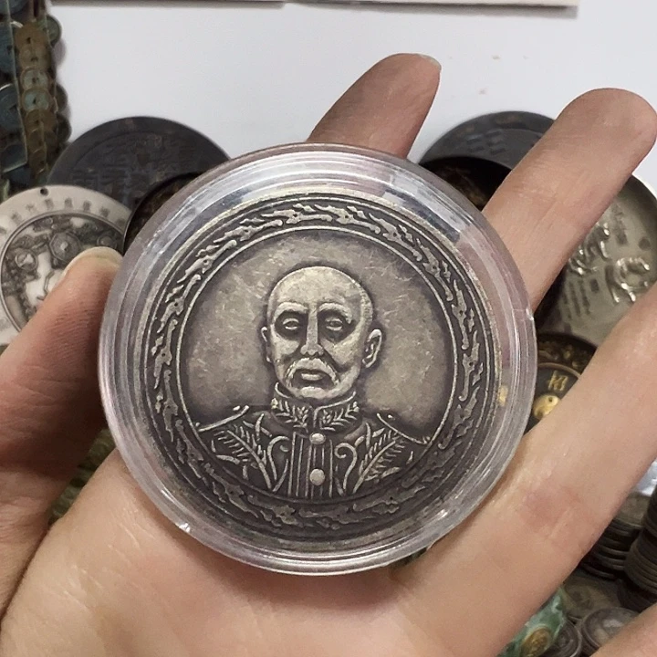 D***Z金属复古工艺品张五十
