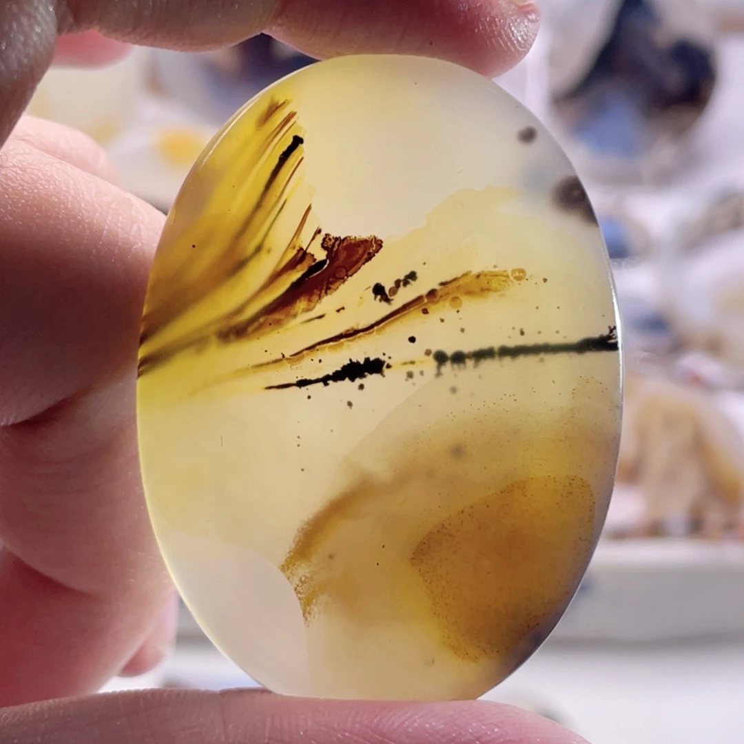 玛瑙/玉髓未镶嵌珠宝奇石