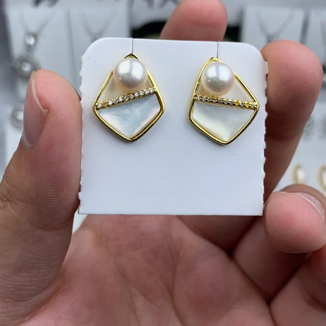 耳饰未镶嵌淡水珍珠