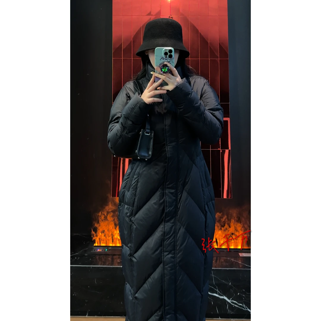 张千万x  ANNAKIKI 收腰显瘦长款90鹅绒羽绒服 3D4A1440H869