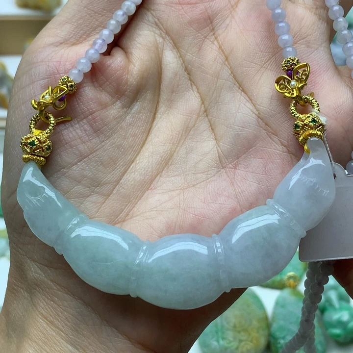 颈饰未镶嵌翡翠翡翠