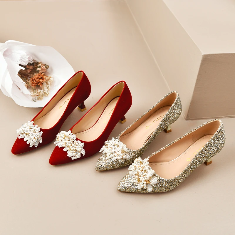 加宽大码女鞋40-44码胖脚显小软底结婚新娘婚鞋新中式水钻不累脚