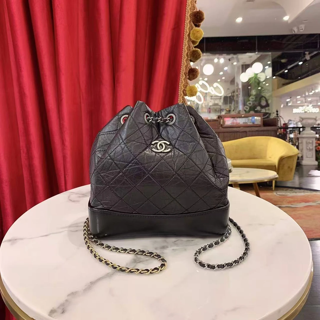 95新 Chanel/香奈儿 流浪双肩包书包小号黑色牛皮芯片款/78878738