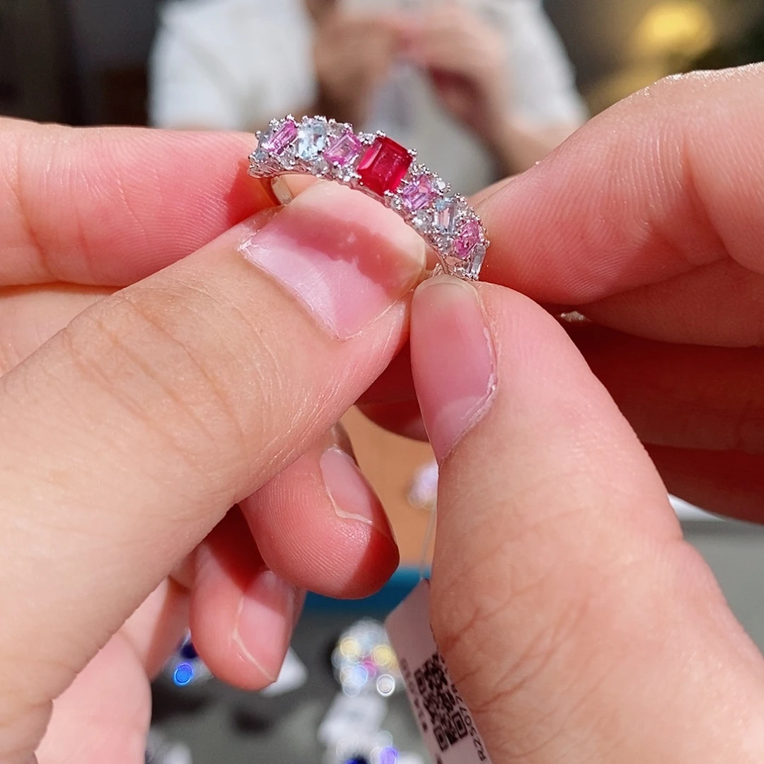 18K金镶嵌红宝石戒指0.32ct