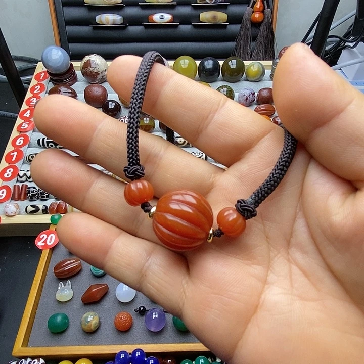 玛瑙/玉髓未镶嵌颈饰