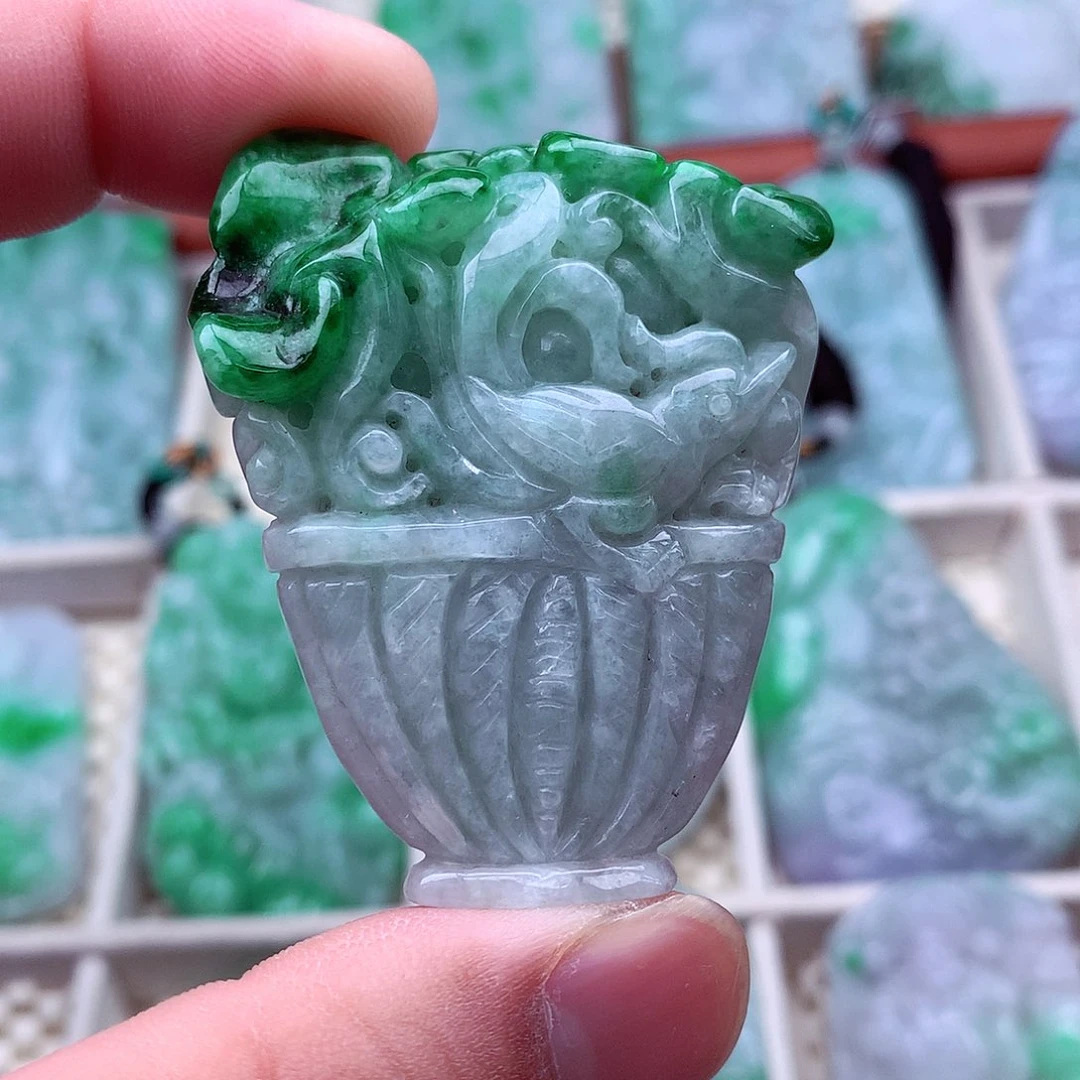 翡翠未镶嵌吊坠(不含链)