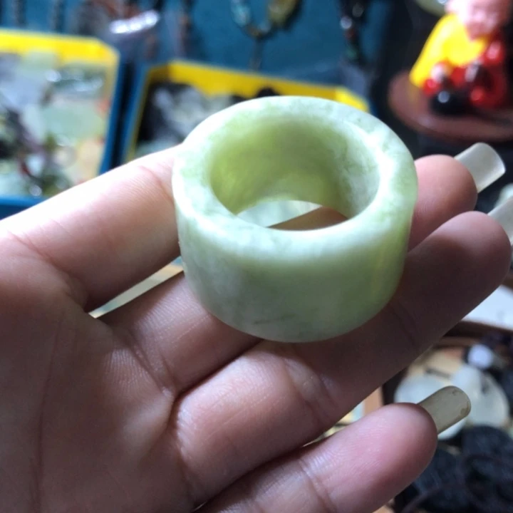 岫玉未镶嵌岫玉扳指
