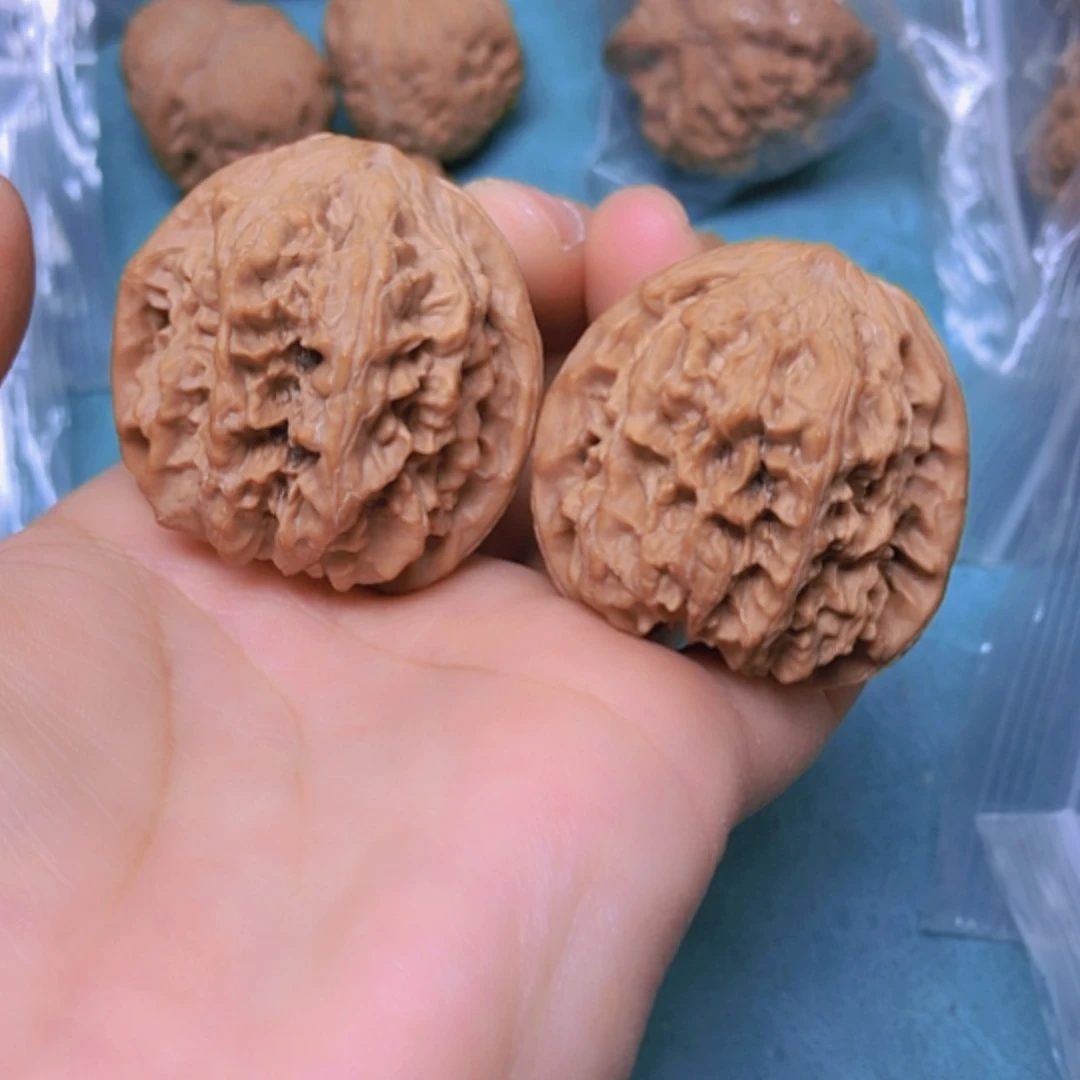 【闪购商品】把件核桃38野牛有修