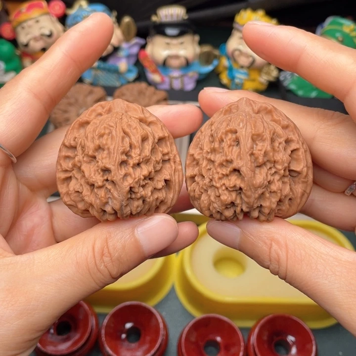 文玩核桃吊坠44尺三角精品