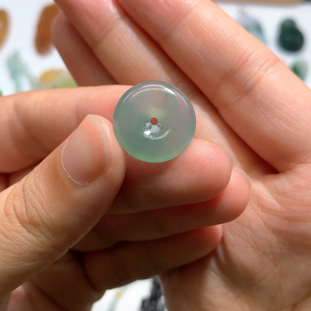 定制翡翠未镶嵌平安扣