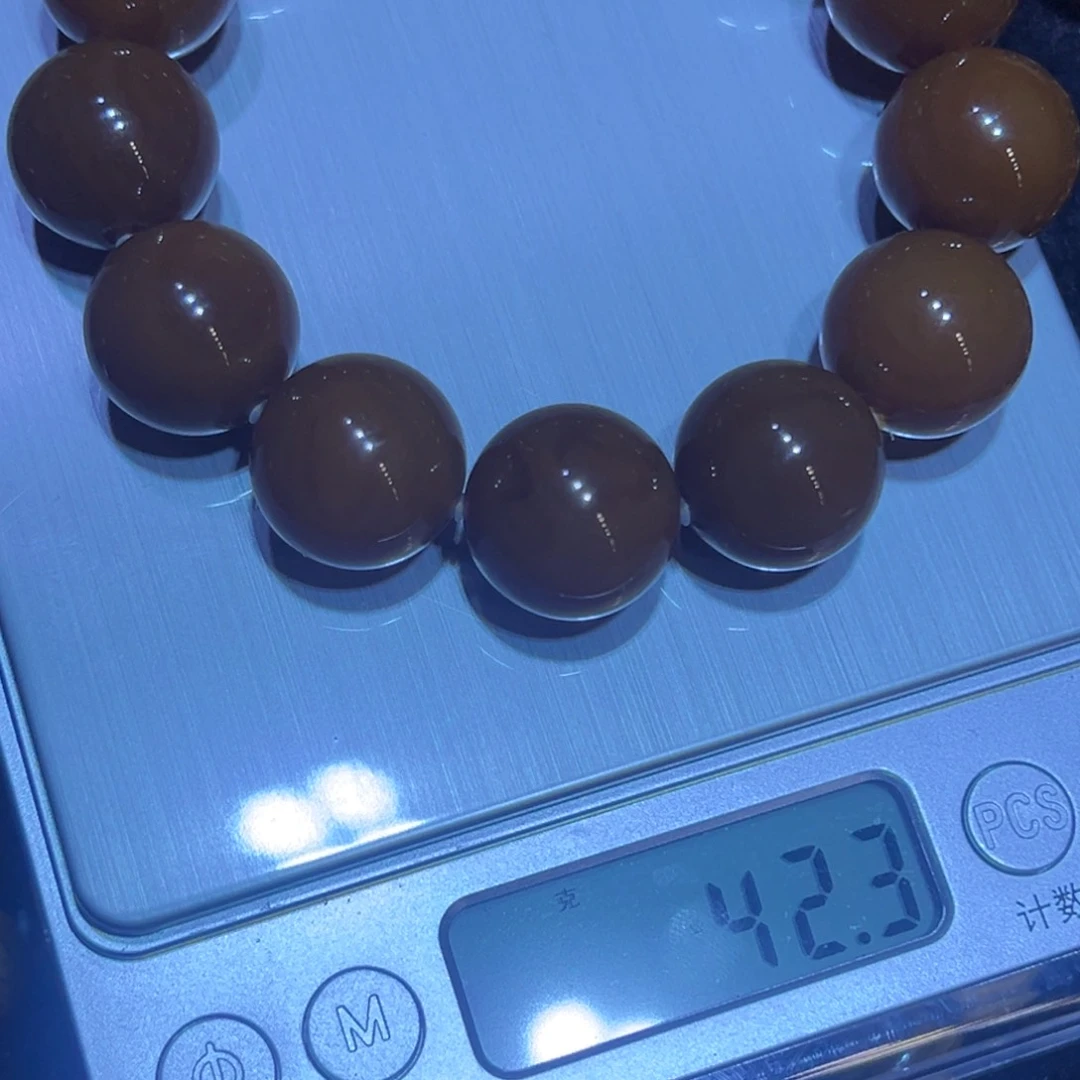 辉***未镶嵌琥珀裸石12345678