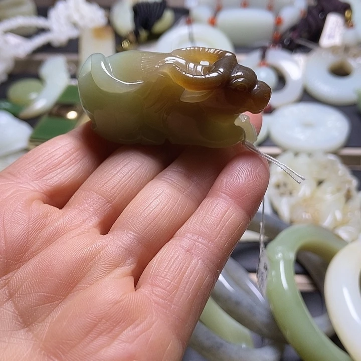 和田玉未镶嵌挂件