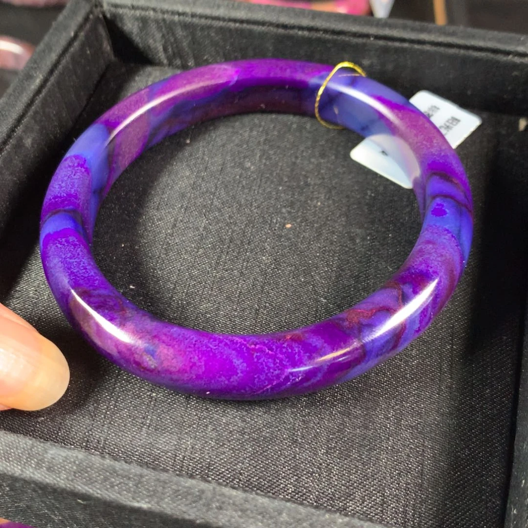 未镶嵌苏纪石（舒俱来）手镯