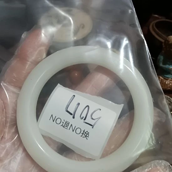 莫***、瓷片5017号工艺品