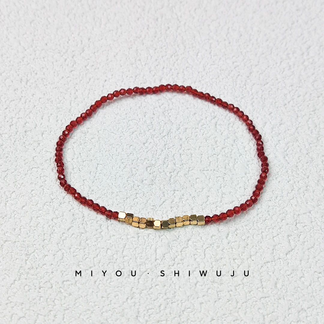 钛钢手链 12颗方糖红绳手链红色百搭时尚气质手工简约金色细款
