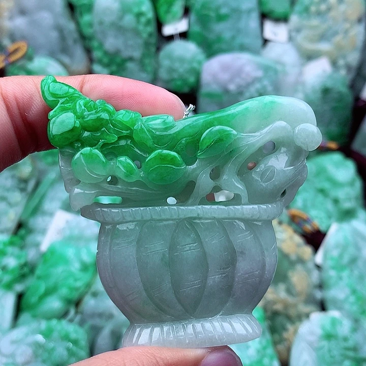 翡翠吊坠(不含链)未镶嵌