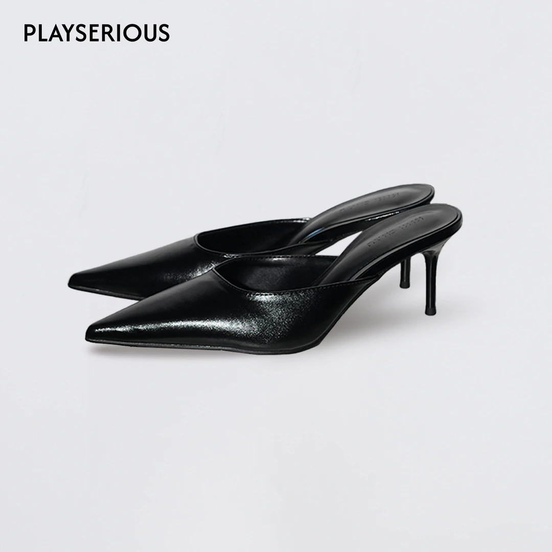 PlaySERIOUS KIKI CHAU 2025夏季新款‘ISDIN’黑色低跟单鞋尖头
