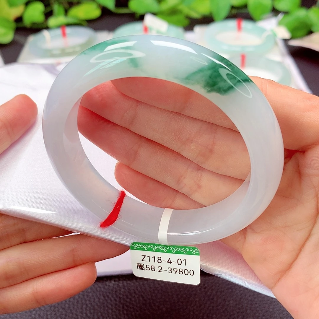 未镶嵌手镯翡翠天然翡翠手镯