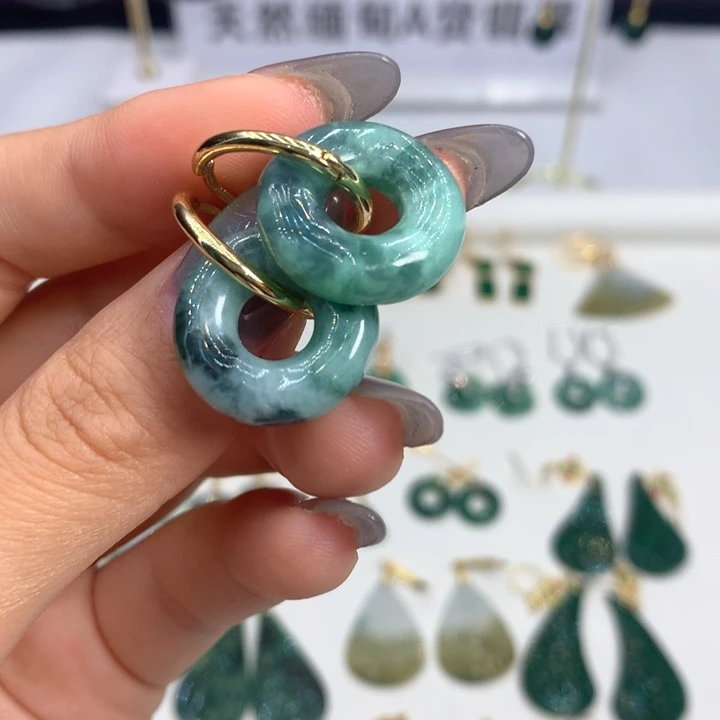 翡翠未镶嵌耳饰耳饰