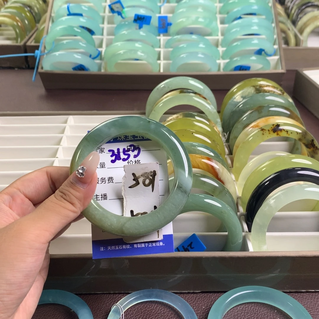 未镶嵌蛇纹石玉手镯3153