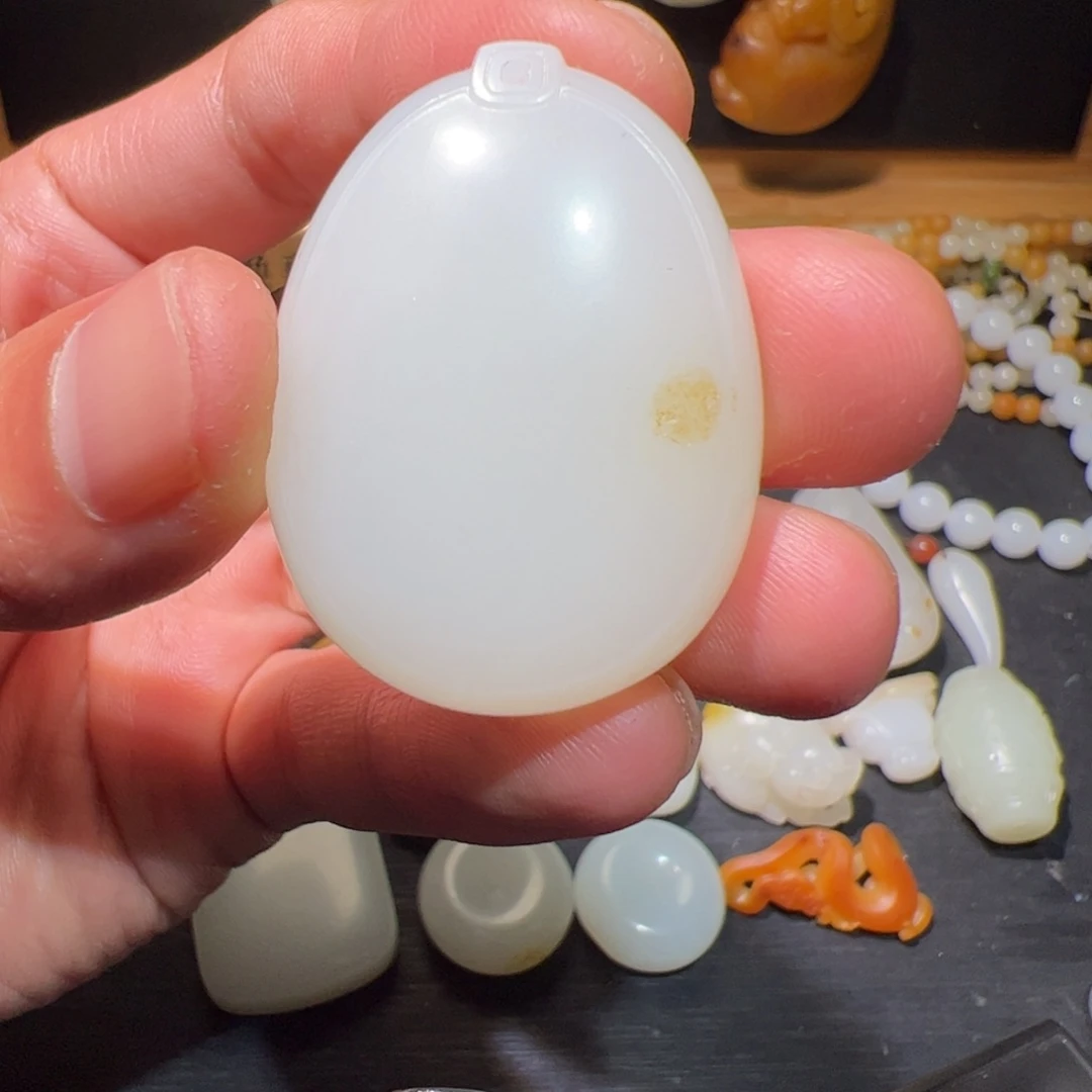 和田玉未镶嵌吊坠(不含链)