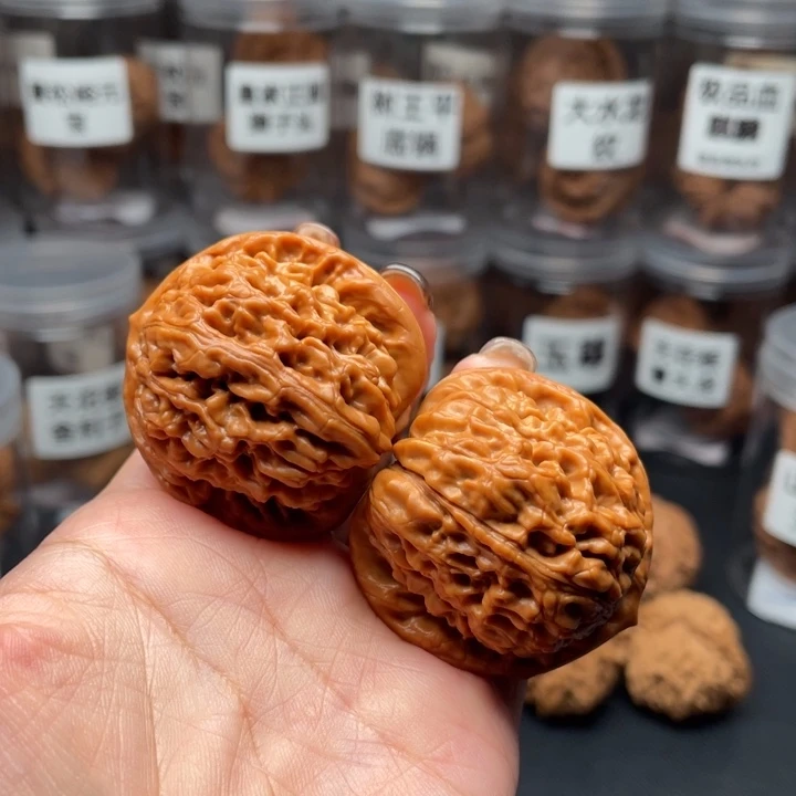 到***了吊坠文玩核桃莲花