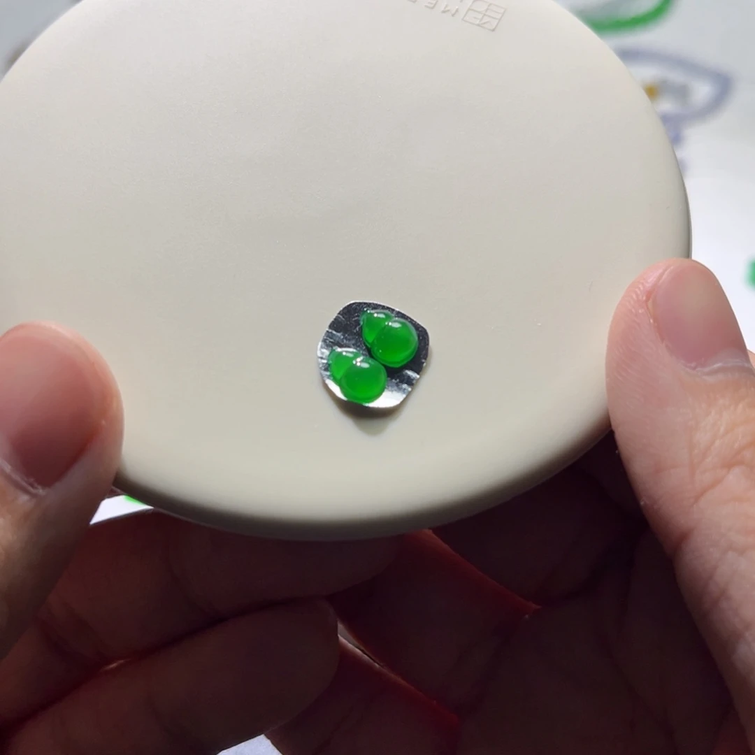 散珠翡翠裸石葫芦一对