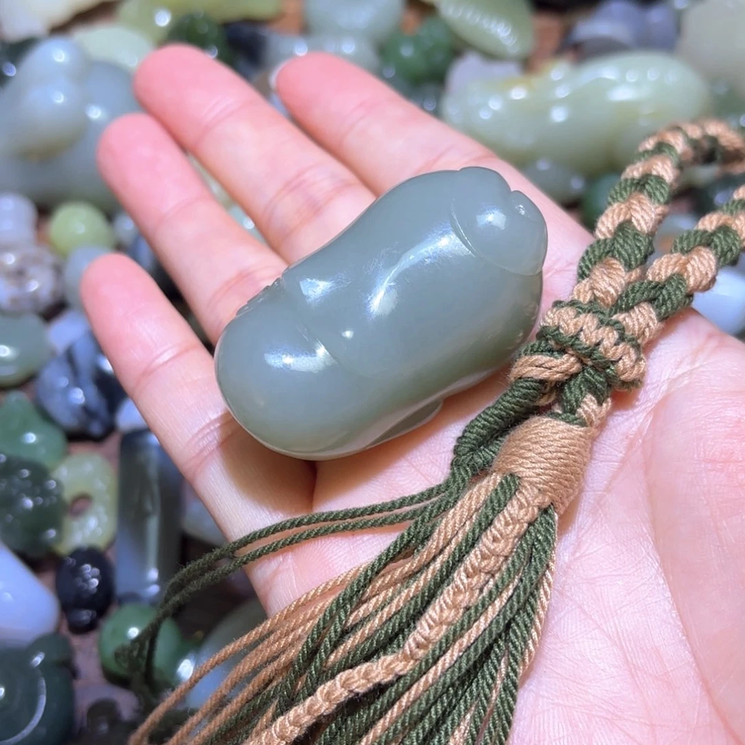 和田玉未镶嵌珠宝半成品