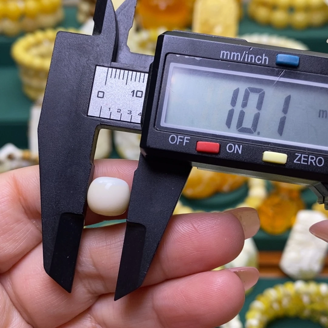 蜜蜡未镶嵌裸石10➕