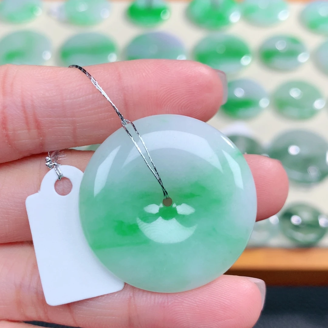 翡翠未镶嵌颈饰32.2-5.5