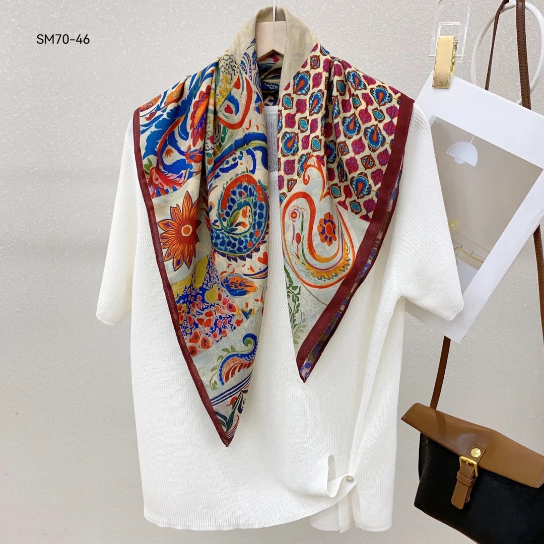 2025秋冬双面手工台版丝绒手感围巾70方巾丝巾