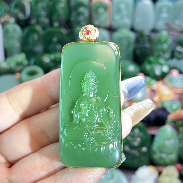 和田玉18K金镶嵌挂件