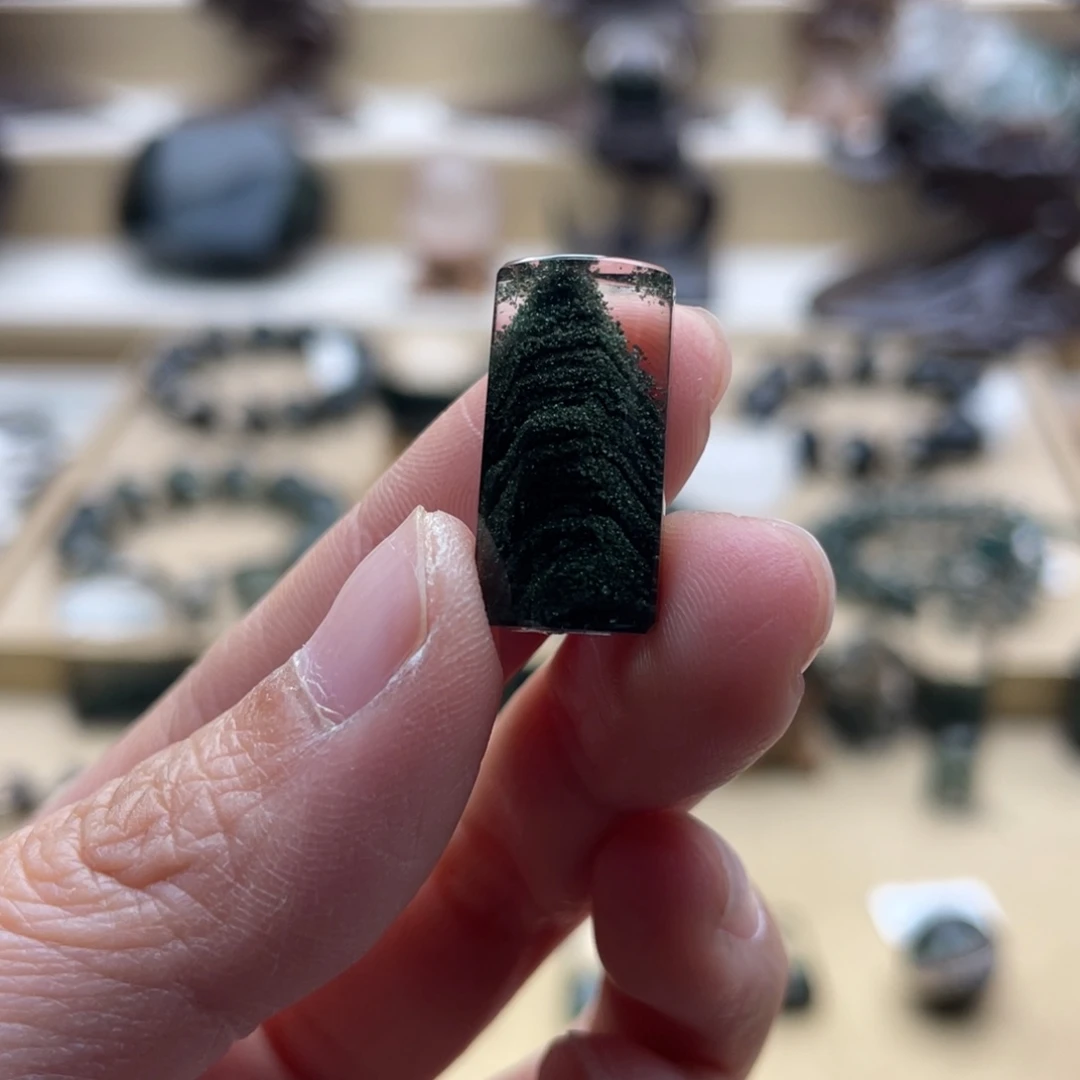 未镶嵌颈饰水晶绿幽灵吊坠