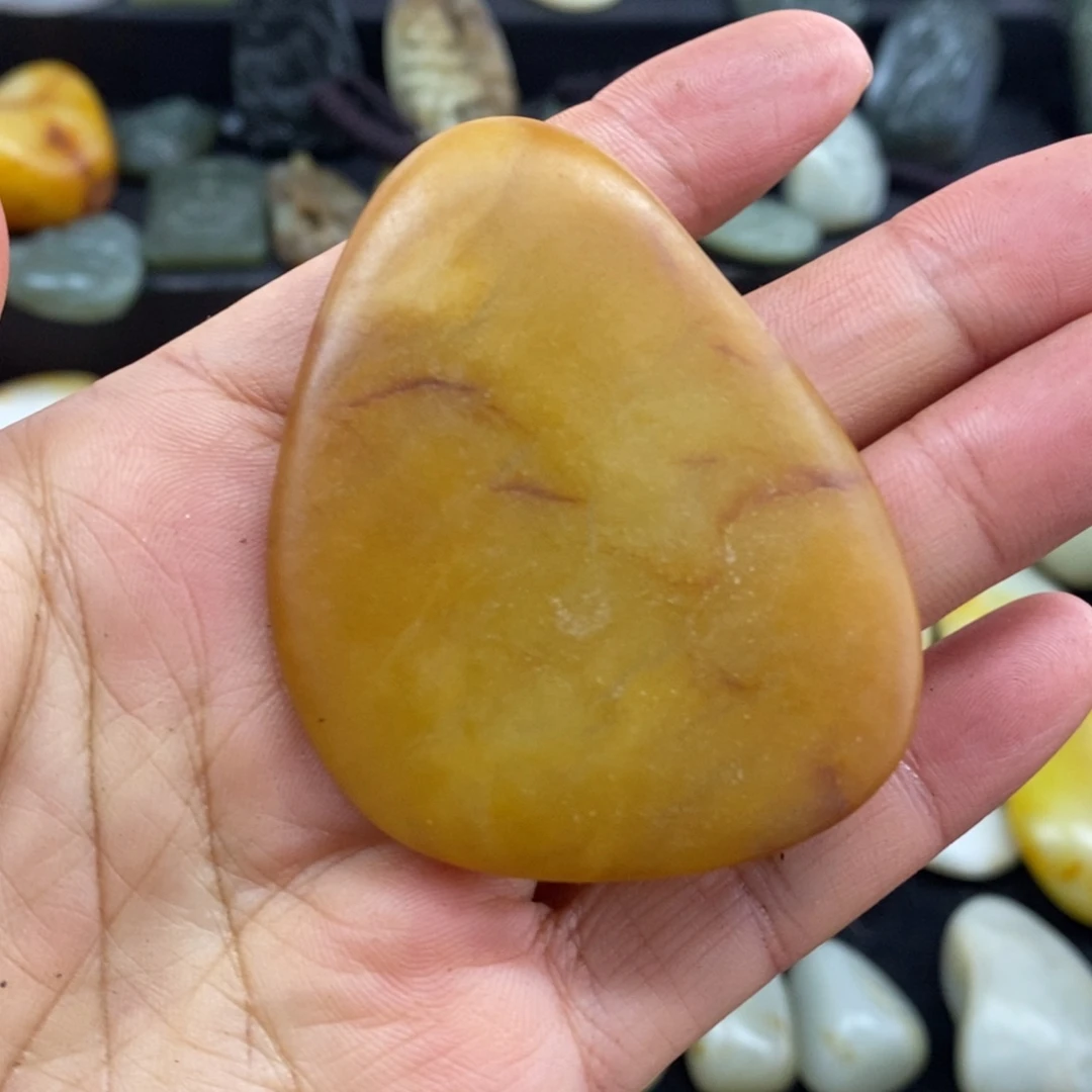 未镶嵌和田玉（子料）摆件