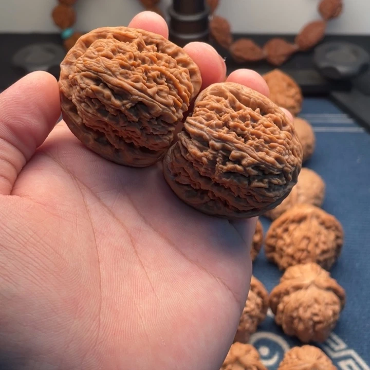 吊坠文玩核桃切****薄1南疆石