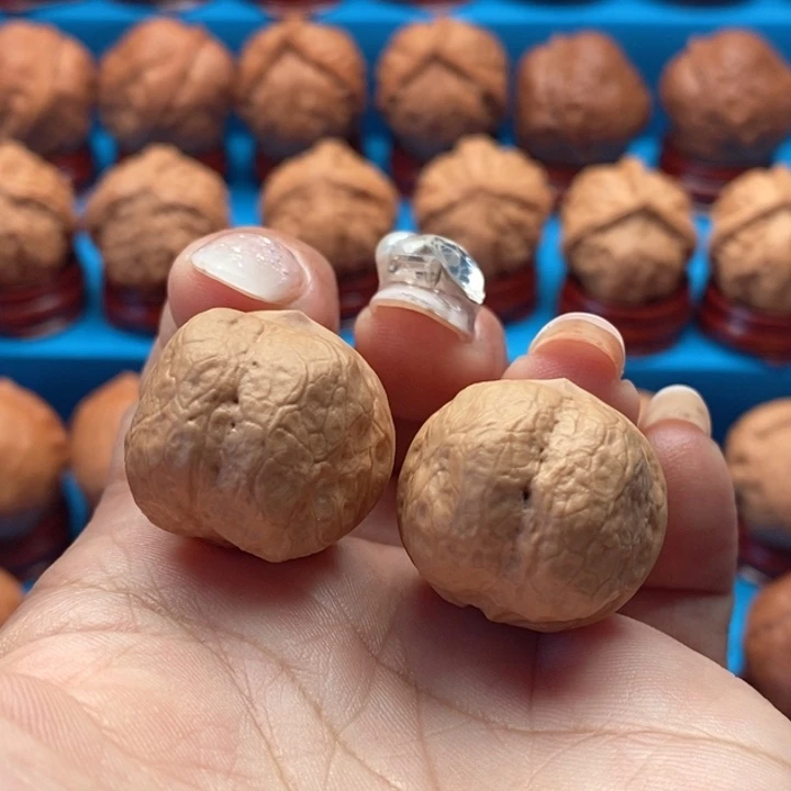 文玩核桃把件玉蟾