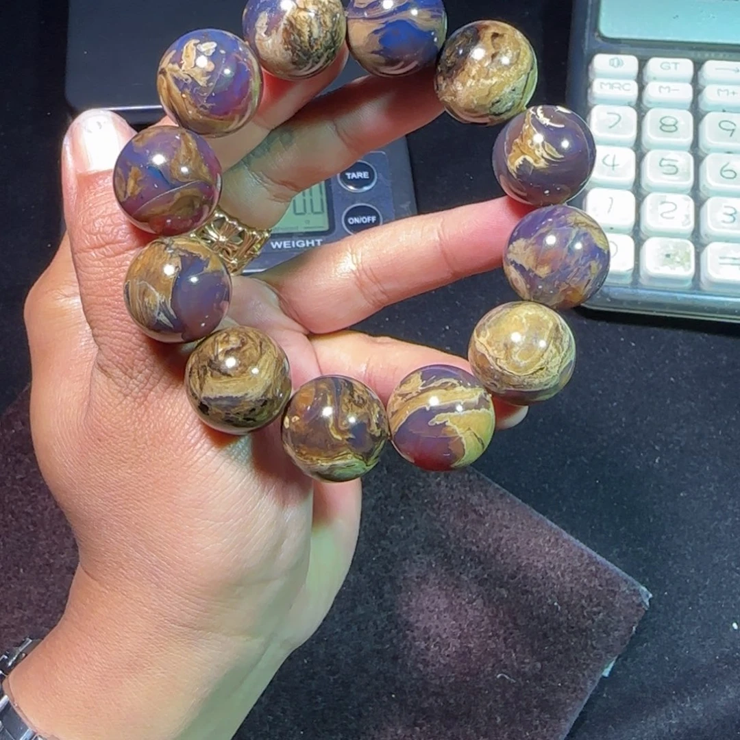 琥珀未镶嵌裸石琥珀