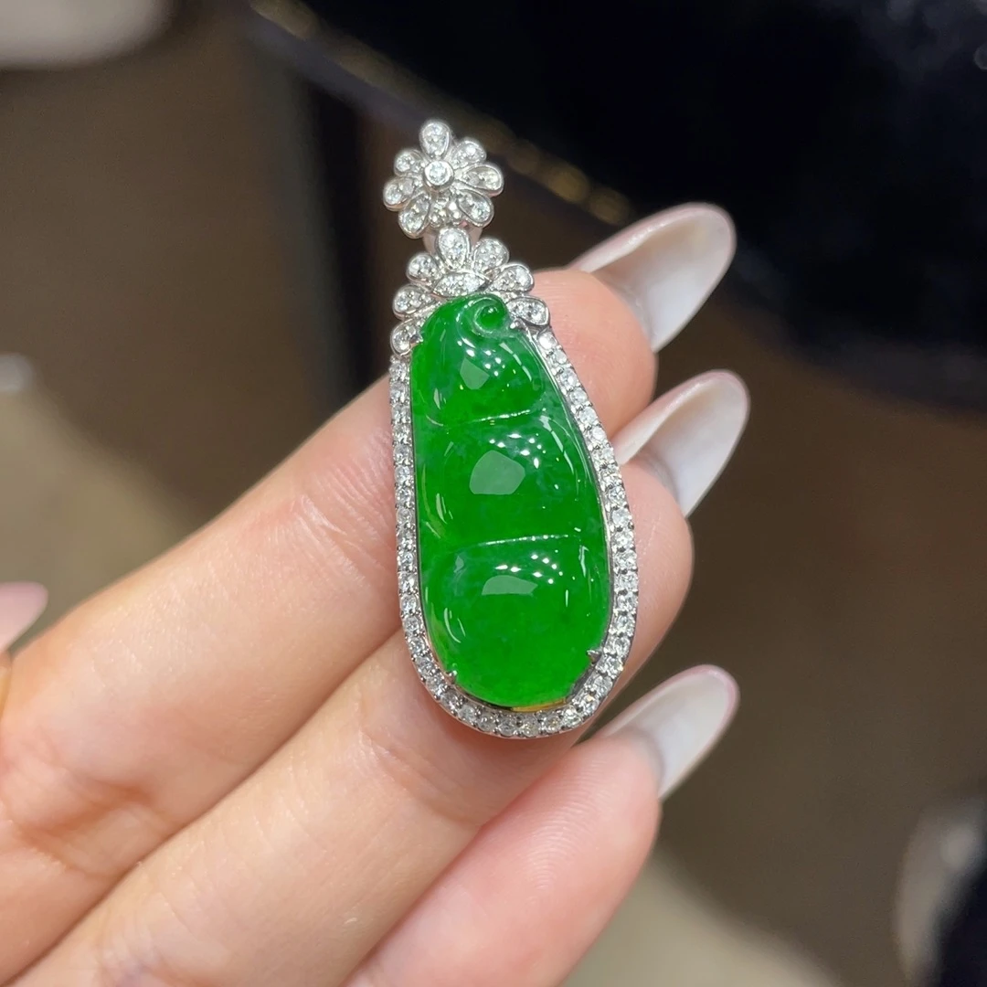 翡翠颈饰18K金镶嵌天然缅甸翡翠a货