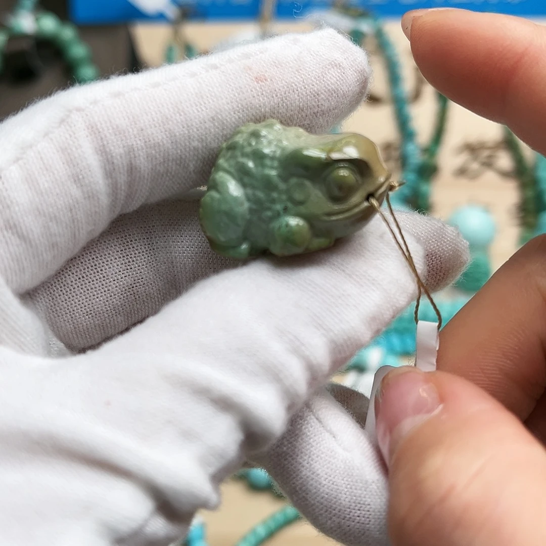 绿松石雕刻未镶嵌