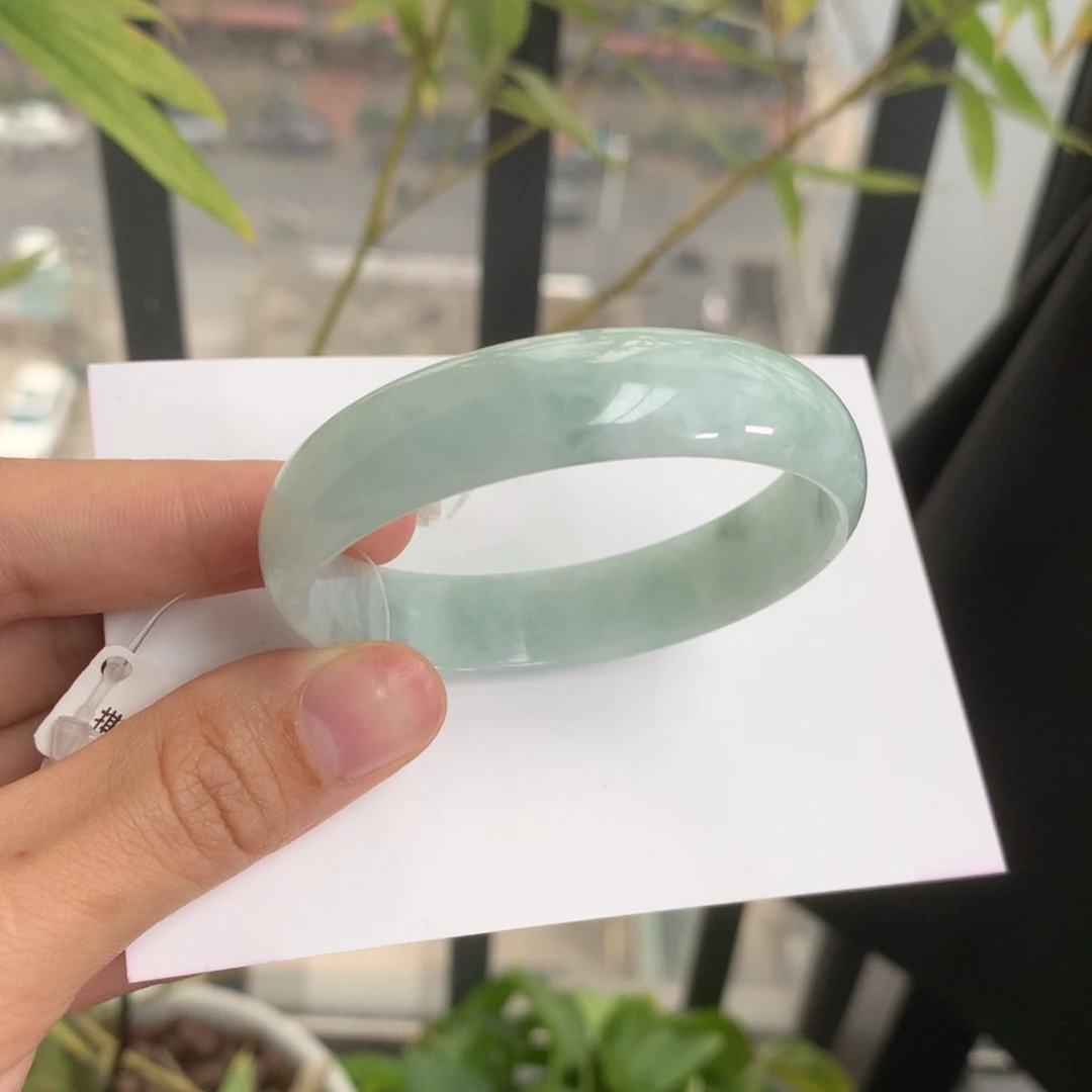 翡翠手镯未镶嵌公主