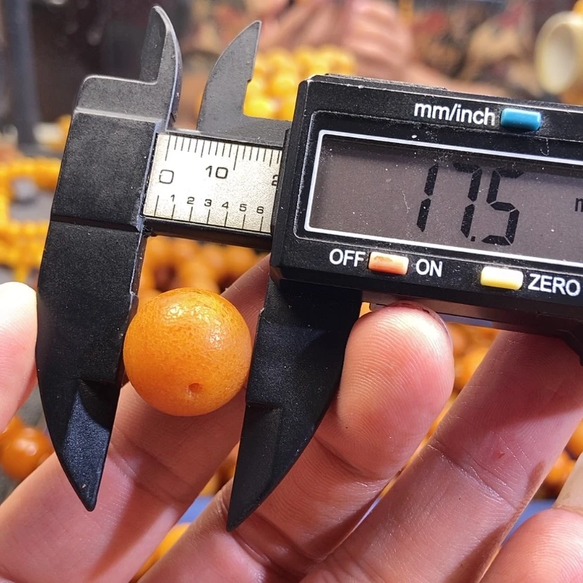 【闪购商品】蜜蜡未镶嵌珠宝奇石