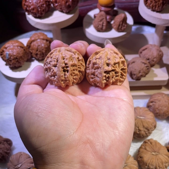 文玩核桃把件24-原桩苹果园