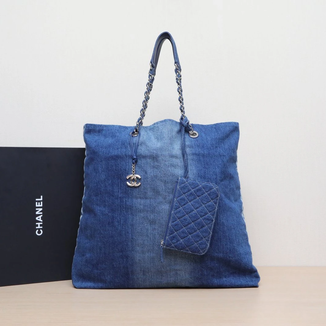 99新 Chanel/香奈儿 【念念】26开 银扣 渐变丹宁牛仔托特包