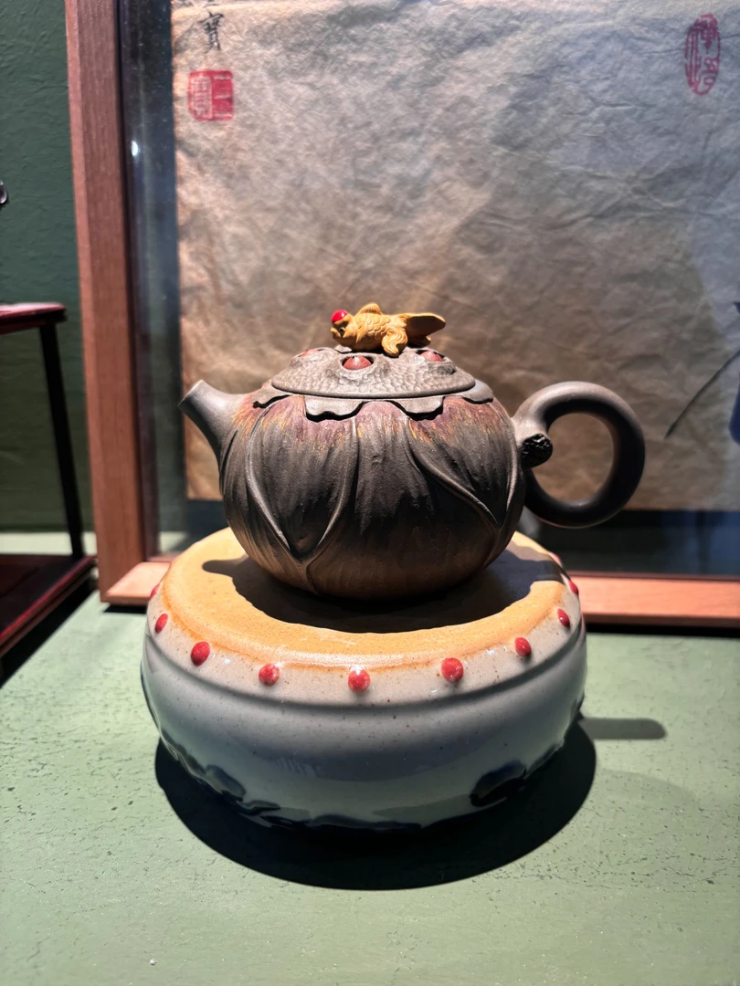 段泥鸿运当头莲年有鱼紫砂壶